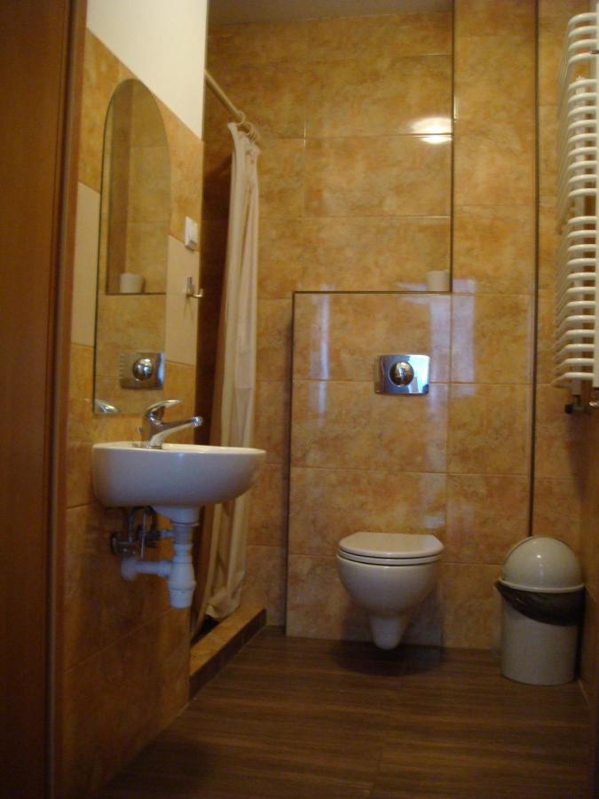 Hostel Omega Rzeszów Buitenkant foto