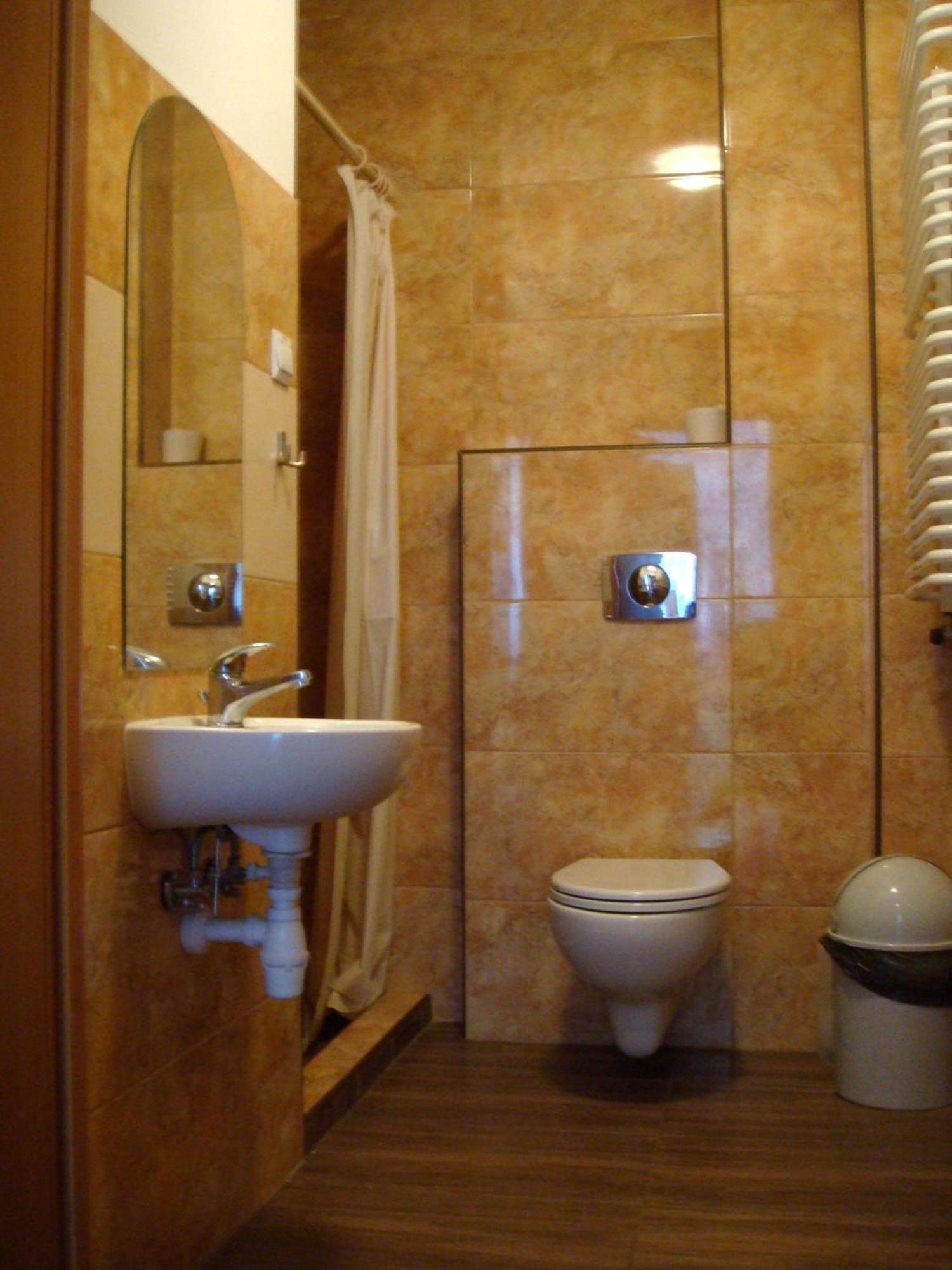 Hostel Omega Rzeszów Buitenkant foto