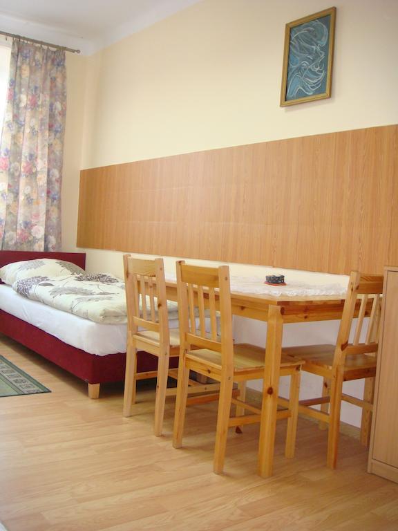 Hostel Omega Rzeszów Buitenkant foto